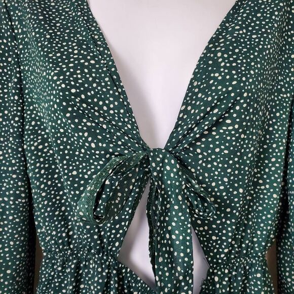 SHEIN Green Polka Dot Tie Front Ruffle Romper Size L - Picture 2 of 8